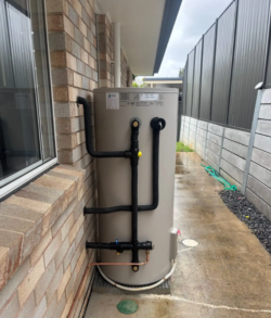 Hot water plumber brisbane